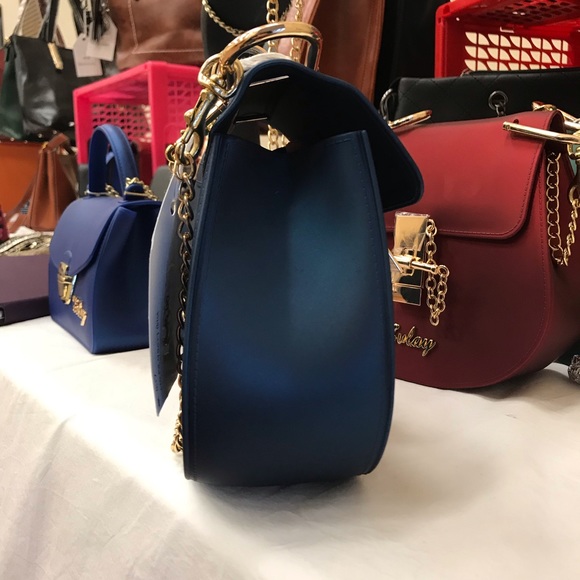Purses - Picture 2 of 5